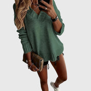 Carole - V-Neck Knitted Sweater