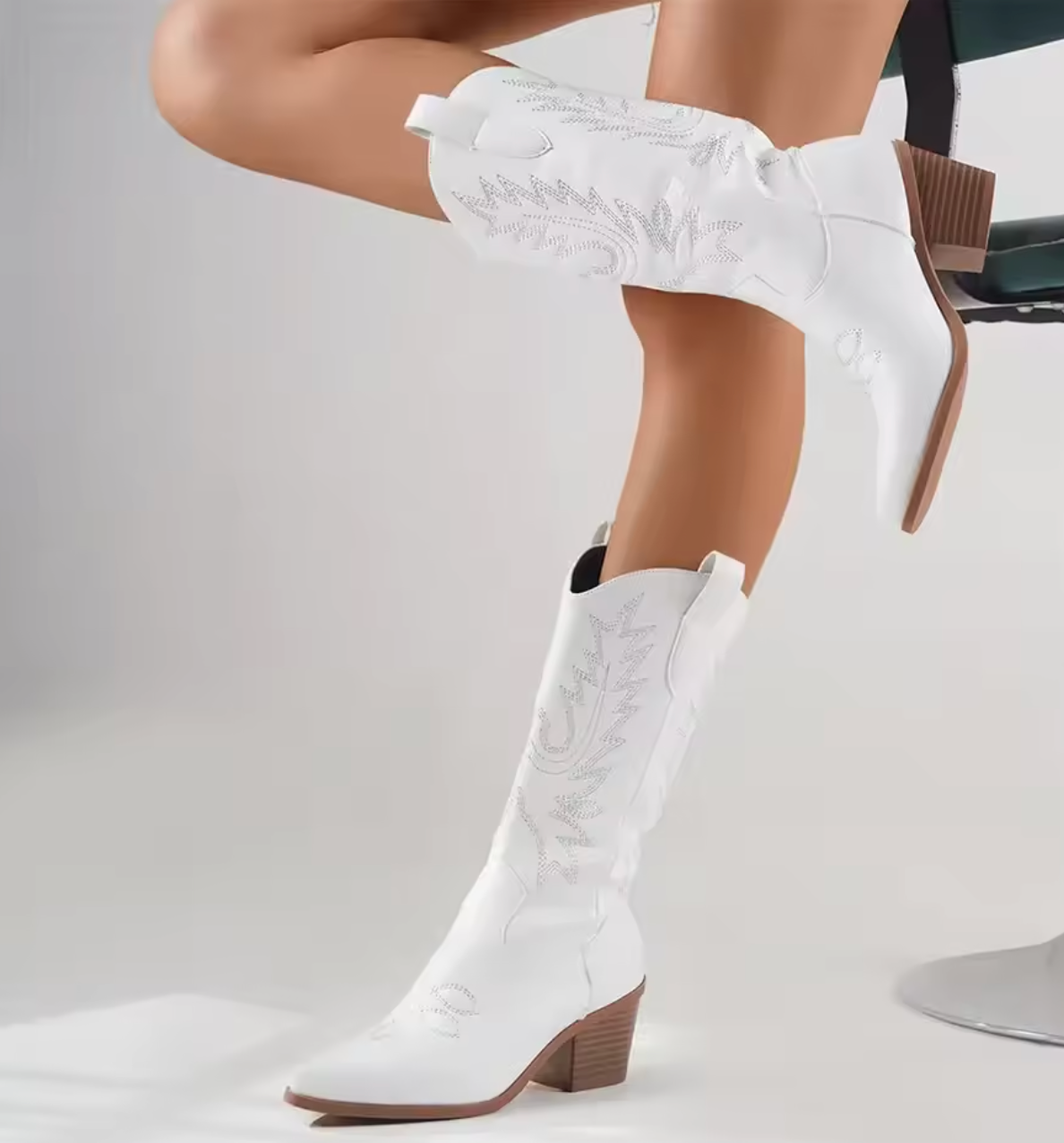 Missie - a perfect mix of country style, everyday comfort and modern elegance.