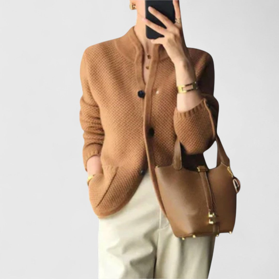 Alissa - Stylish & Cozy Cardigan