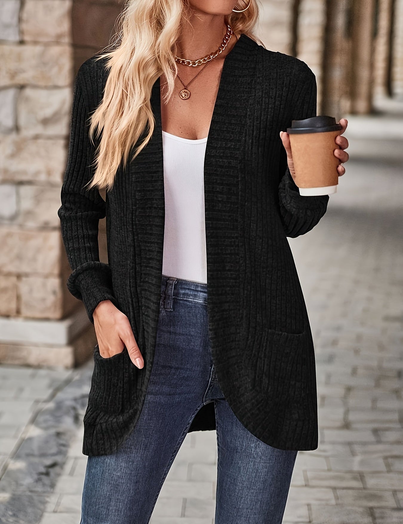Valmai - Elegant Cardigan