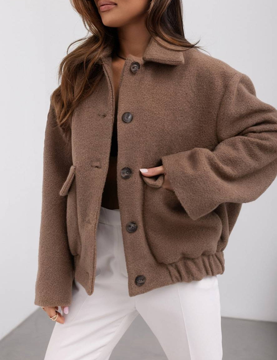 Women_s_Oversized_Warm_Winter_Coat_with_Lapel_Collar_and_Pockets_0.jpg