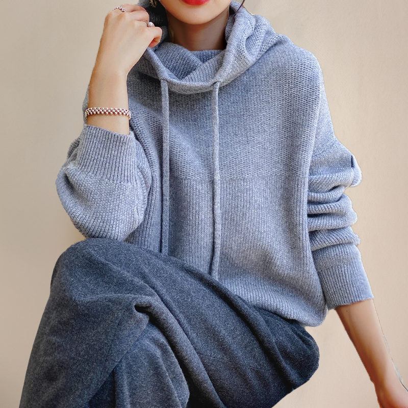 Sheila - Cozy Hooded Pullover Style
