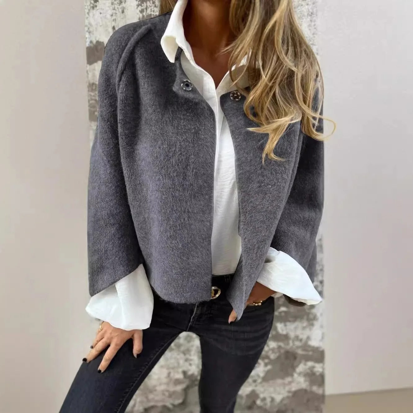 Vibestella | Round Neck and Long Sleeves Wool Coat